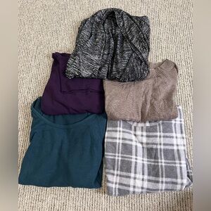 Bundle of knit sweaters Ardene Costa Blanca XS